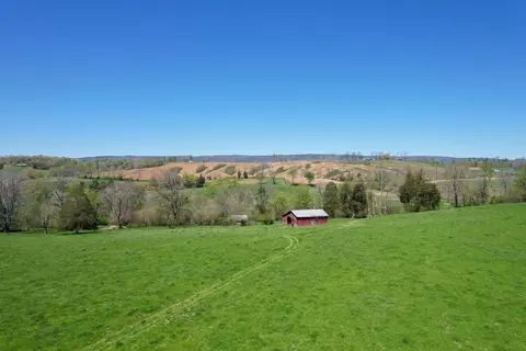 495 Lower East Valley Rd, Dunlap, TN 37327