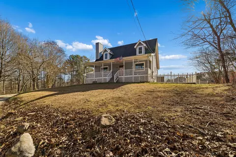 11166 Hallett St, Soddy Daisy, TN 37379