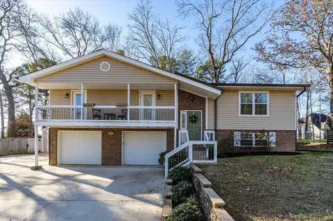 9408 Somerset Dr, Ooltewah, TN 37363