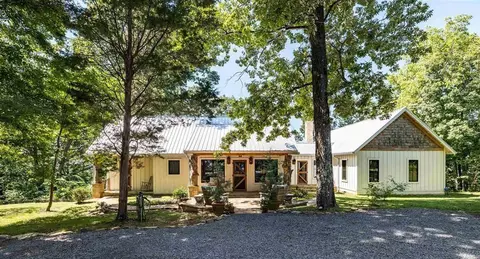 19207 Scenic Hwy, Mentone, AL 35984