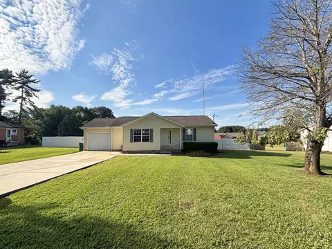 114 11th Ave NW, Winchester, TN 37398