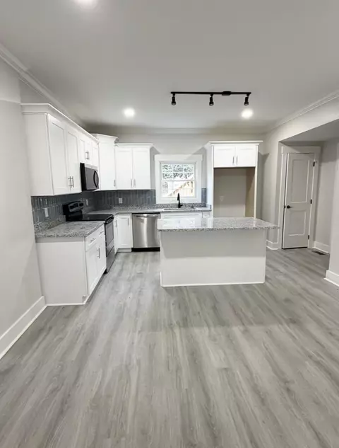 Kitchen - 159 Poplar St, Dunlap, TN 37327 photo 1 of 4
