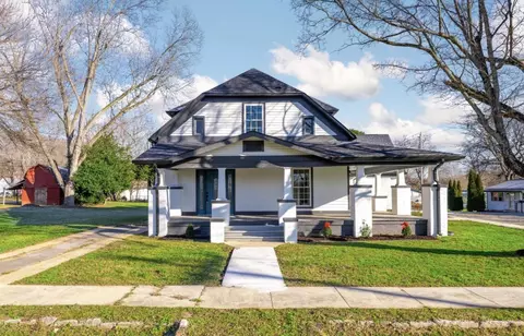 Exterior - 159 Poplar St, Dunlap, TN 37327 photo 7 of 7