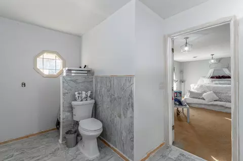 Bath - 8417 Iris Dr, Chattanooga, TN 37421 photo 6 of 10
