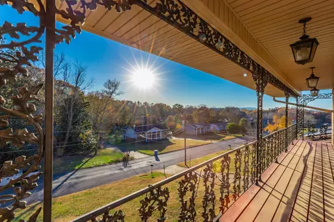 Exterior - 8417 Iris Dr, Chattanooga, TN 37421 photo 9 of 26