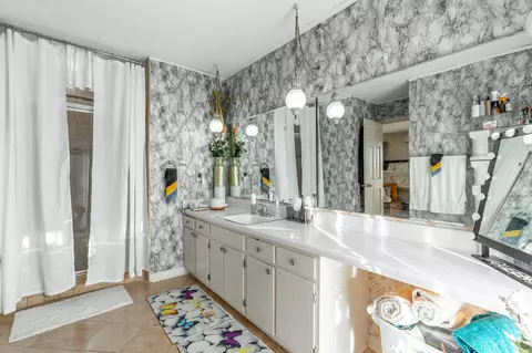Bath - 8417 Iris Dr, Chattanooga, TN 37421 photo 9 of 10