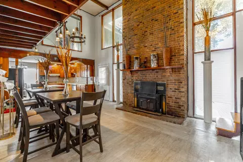 Dining - 8417 Iris Dr, Chattanooga, TN 37421 photo 4 of 5