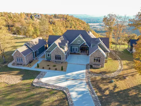 Exterior - 750 River Bluffs Dr, Jasper, TN 37347 photo 4 of 19