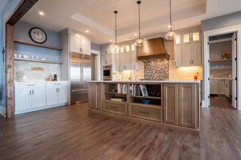 Kitchen - 750 River Bluffs Dr, Jasper, TN 37347 photo 2 of 6
