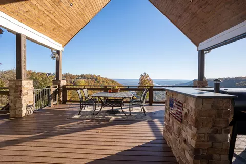 Exterior - 750 River Bluffs Dr, Jasper, TN 37347 photo 6 of 19