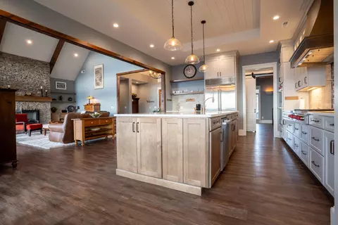 Kitchen - 750 River Bluffs Dr, Jasper, TN 37347 photo 4 of 6