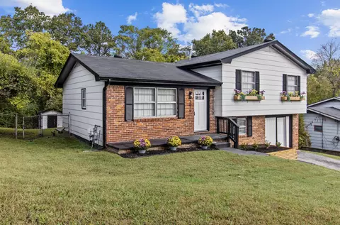3015 Towerway Dr, Chattanooga, TN 37406