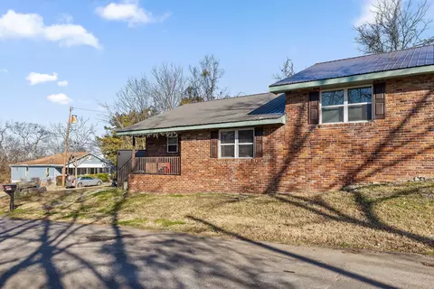 2703 E 25th St, Chattanooga, TN 37407