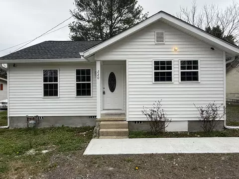 220 Harrell St, Trion, GA 30753