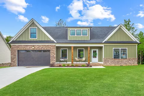 125 Cascade Dr, Rossville, GA 30741