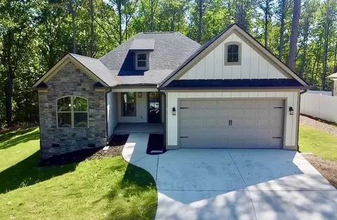 412 Haig Mill Lake Rd, Dalton, GA 30720