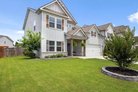 8517 Kensley Ln, Hixson, TN 37343