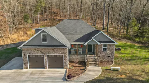68 Buster Ridge Ln, Ringgold, GA 30736
