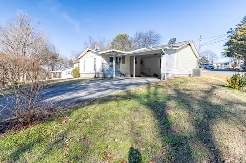 Exterior - 211 Ezzard Ave, Dalton, GA 30720 photo 6 of 7