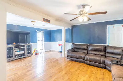 Living - 211 Ezzard Ave, Dalton, GA 30720 photo 2 of 2