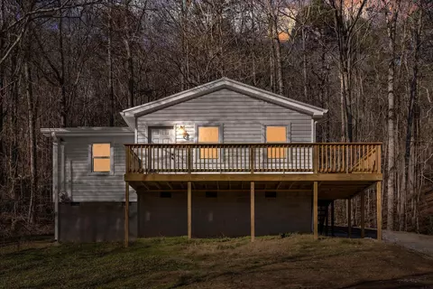 11047 Davenport Rd, Soddy Daisy, TN 37379