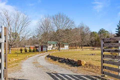 711 Lick Point Rd, Sequatchie, TN 37374