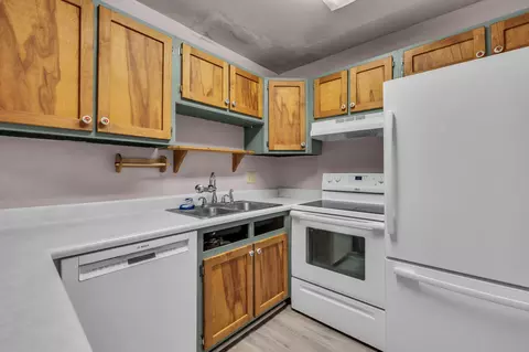 900 Mountain Creek Rd # 332, Chattanooga, TN 37405