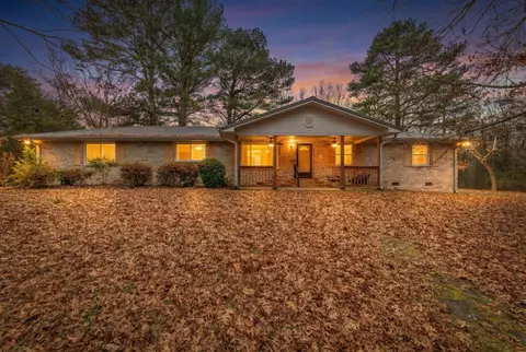 1691 Grand Center Rd, Chickamauga, GA 30707