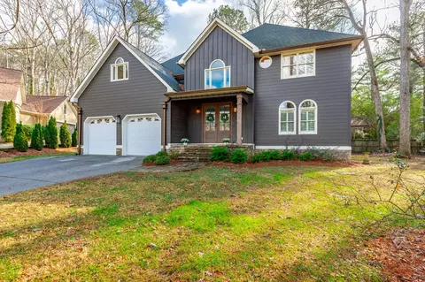1803 Waterford Pl, Dalton, GA 30720