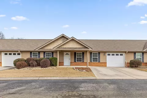 2003 Cedar Creek Dr, Rossville, GA 30741