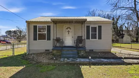 1512 Ely Rd, Hixson, TN 37343