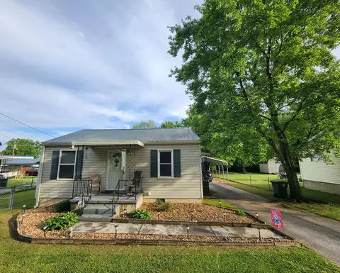 Exterior - 1512 Ely Rd, Hixson, TN 37343 photo 8 of 14