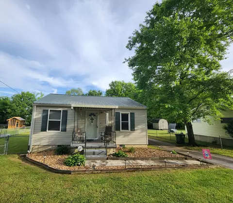 Exterior - 1512 Ely Rd, Hixson, TN 37343 photo 9 of 14