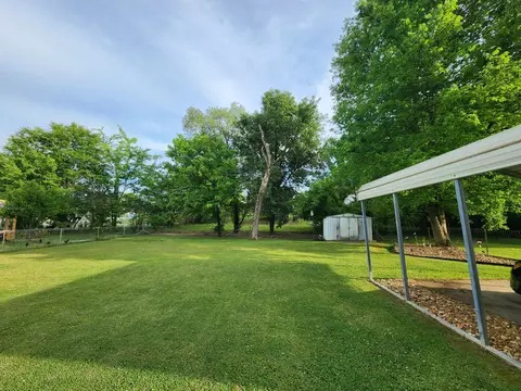 Exterior - 1512 Ely Rd, Hixson, TN 37343 photo 4 of 14
