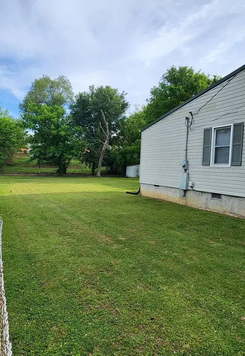 Exterior - 1512 Ely Rd, Hixson, TN 37343 photo 13 of 14