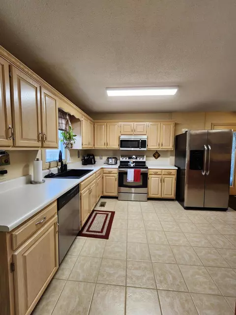 Kitchen - 1512 Ely Rd, Hixson, TN 37343 photo 1 of 3