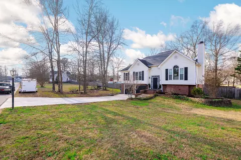 5515 Misty Valley Dr, Ooltewah, TN 37363