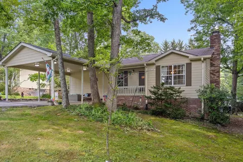 1018 Ridgeway Ave, Signal Mountain, TN 37377