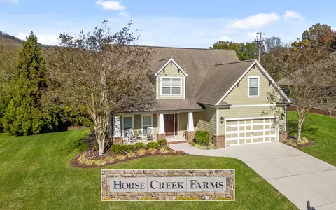 881 Lynnstone Dr, Chattanooga, TN 37405