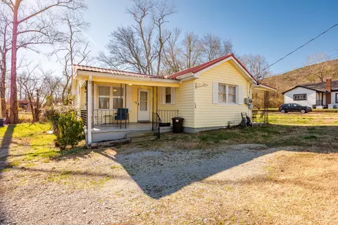 170 Cox Ln, Soddy Daisy, TN 37379