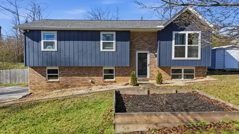 4101 Shady Oak Dr, Ooltewah, TN 37363