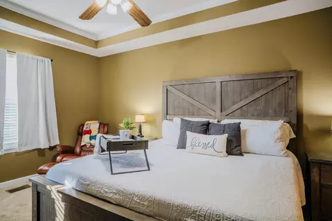 Bedroom - 12811 Thatch Rd, Harrison, TN 37341 photo 6 of 7