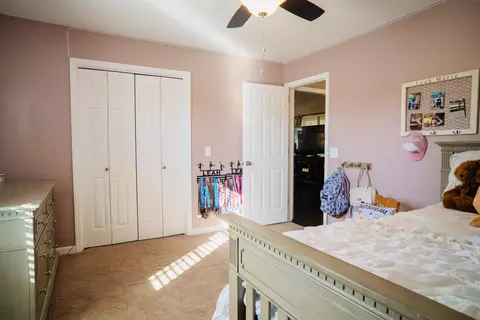 Bedroom - 12811 Thatch Rd, Harrison, TN 37341 photo 1 of 7
