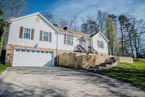 Exterior - 12811 Thatch Rd, Harrison, TN 37341 photo 2 of 6