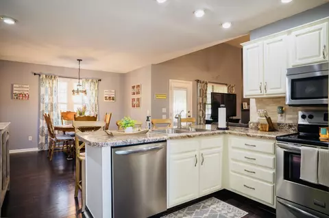 Kitchen - 12811 Thatch Rd, Harrison, TN 37341 photo 2 of 3
