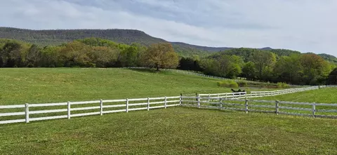 4114 Lower East Valley Rd, Dunlap, TN 37327
