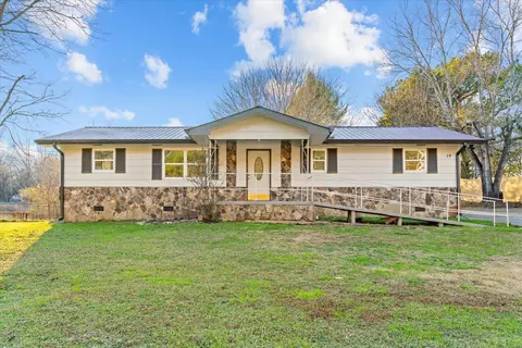 19 Bright Ln, Ringgold, GA 30736