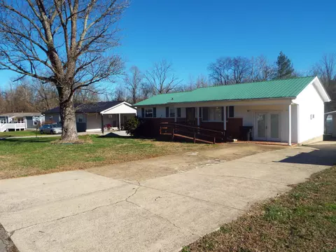 407 Standifer Cir, Dunlap, TN 37327