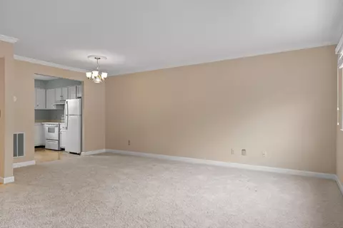Living - 317 Mcbrien Rd #7, East Ridge, TN 37412 photo 4 of 5