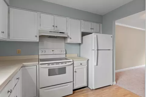 Kitchen - 317 Mcbrien Rd #7, East Ridge, TN 37412 photo 5 of 6